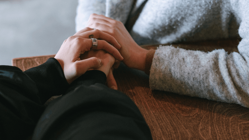 Grupos de apoio a mulheres: como o projeto de lei pode transformar acolhimento e proteção no Brasil Grupos de apoio a mulheres: como o projeto de lei pode transformar acolhimento e proteção no Brasil